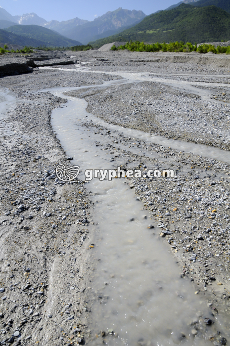 Transport et dépôt de sédiments dans un torrent - gryphea.org